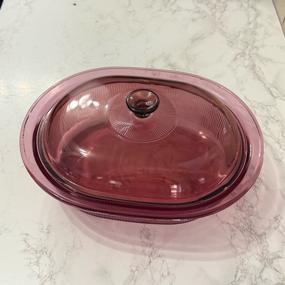 Vintage CORNING Visions Pyrex Cranberry 4 Qt Ribbed Casserole Roaster with Lid - Picture 4 of 6